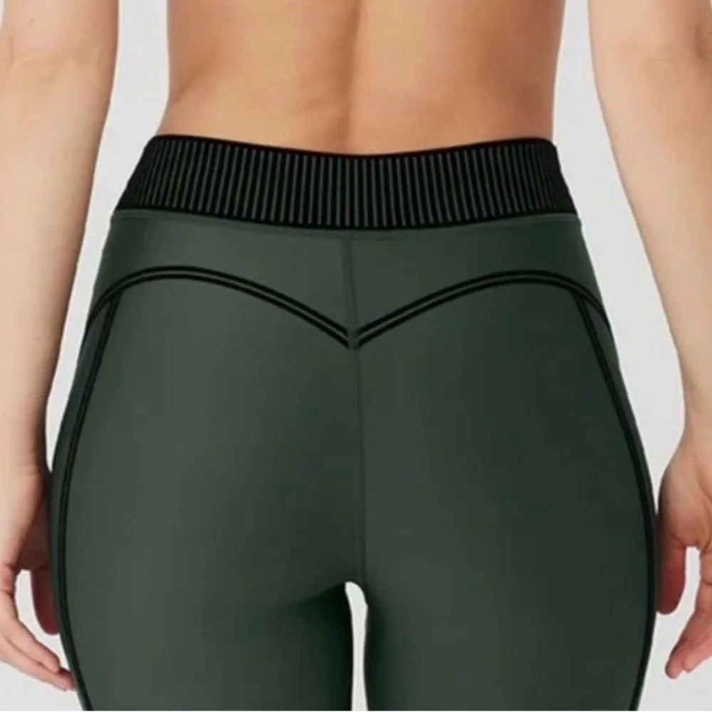 ALO airlift line up leggings dark cactus - Picture 5 of 6